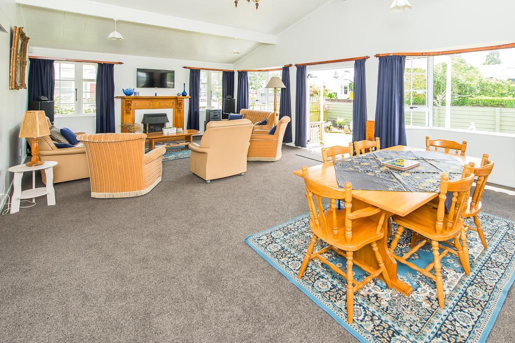 Charmae Guest House Whanganui Exterior photo